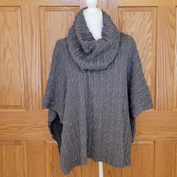 Dylan Boho Chunky Cable Knit Turtleneck Sweater Poncho Shrug Cape Hooded Gray - Picture 1 of 13